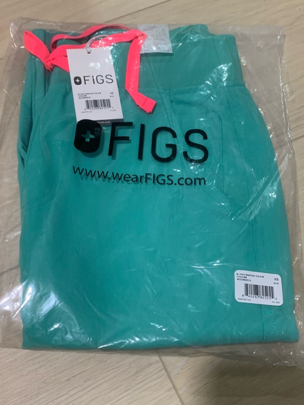 NWT FIGS High Waisted Yola Surgical Green Scrub Pants sz XS Regular